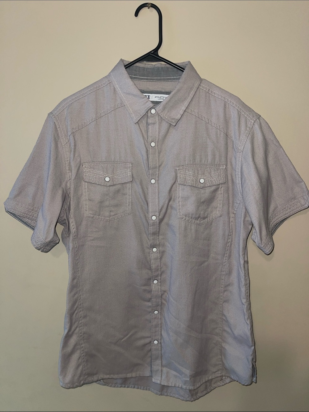 BKE Men's Short-Sleeve Button-Down Shirt in Gray Taupe